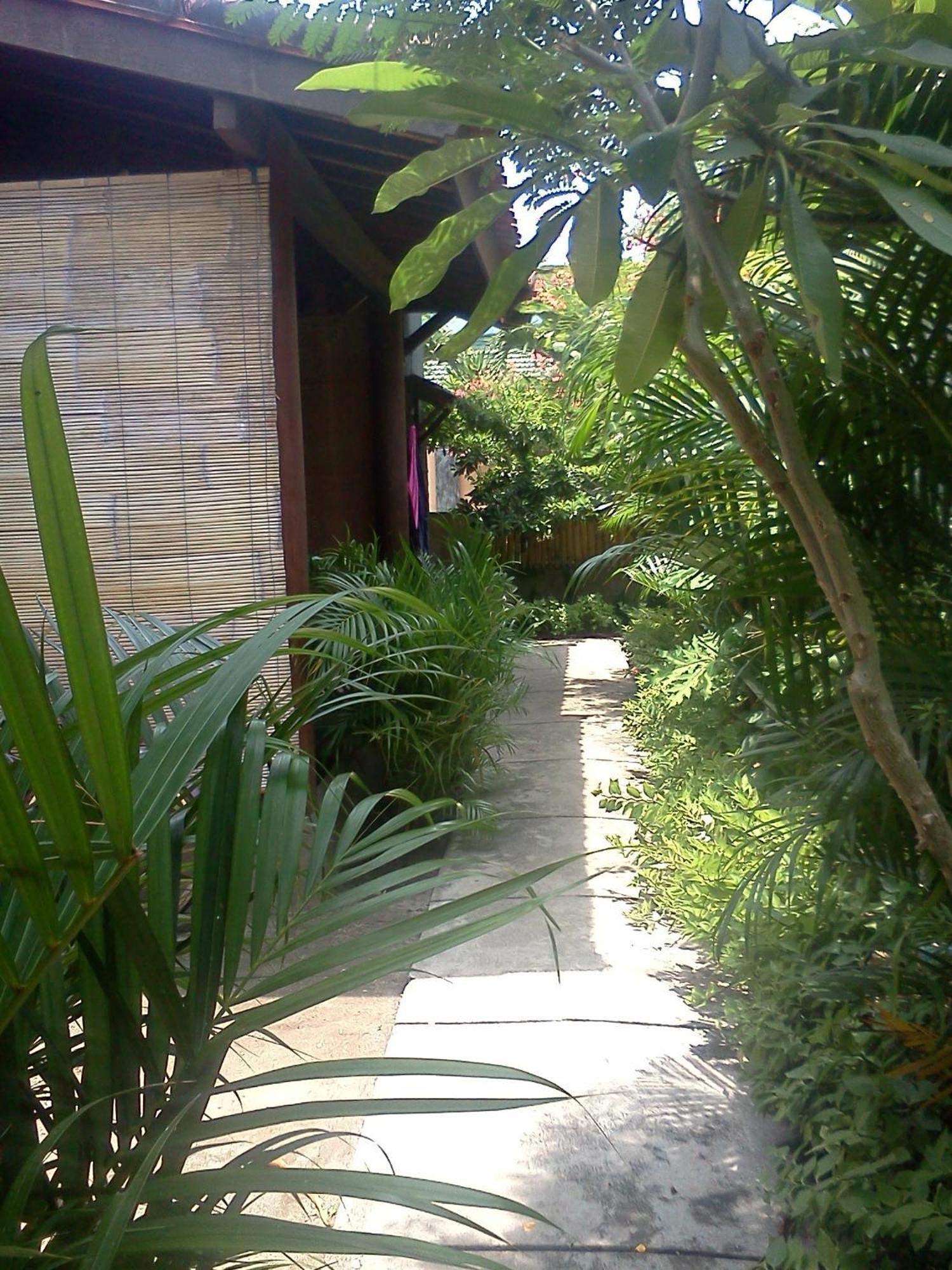 Alexyane Paradise Bungalow Гили Траванган Экстерьер фото