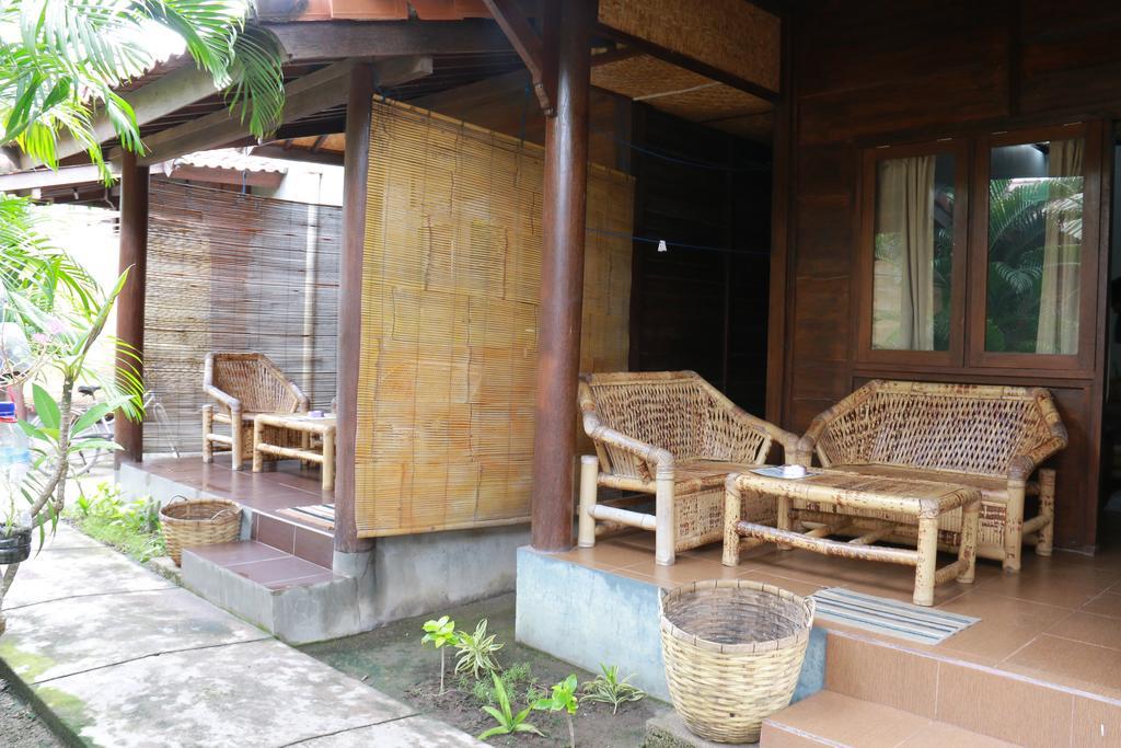 Alexyane Paradise Bungalow Гили Траванган Экстерьер фото