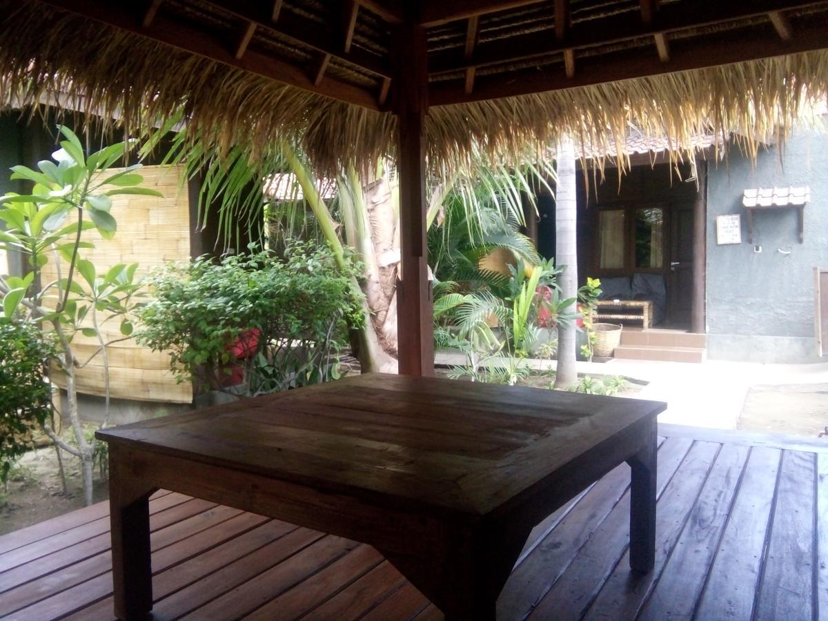 Alexyane Paradise Bungalow Гили Траванган Экстерьер фото